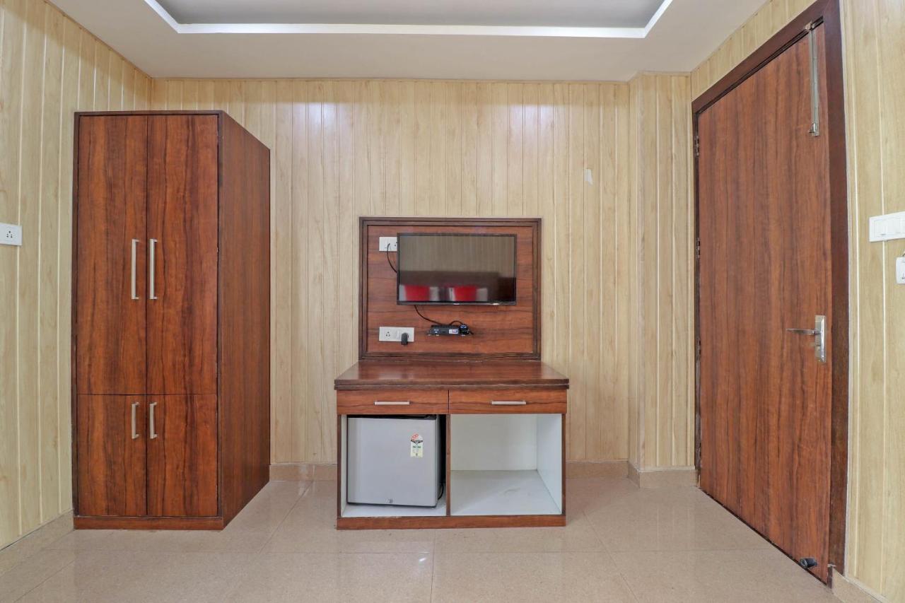 Capital O 76444 Hotel Hill-Top Inn Narendra Nagar Dış mekan fotoğraf