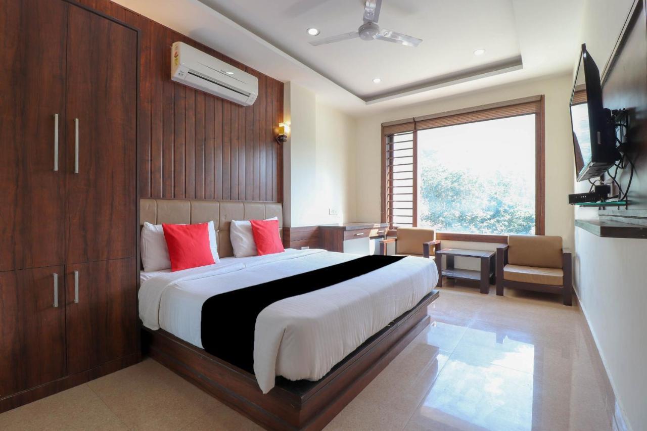 Capital O 76444 Hotel Hill-Top Inn Narendra Nagar Dış mekan fotoğraf