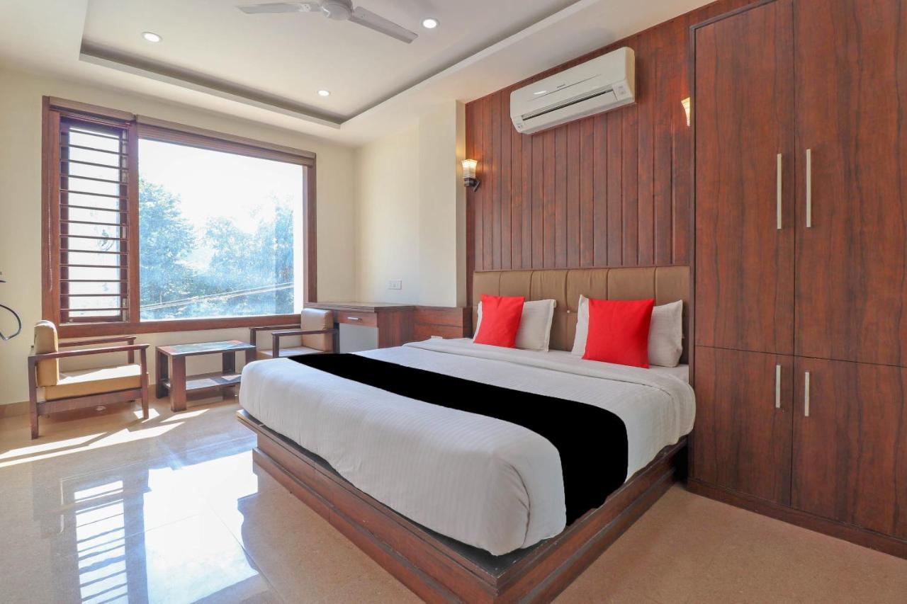 Capital O 76444 Hotel Hill-Top Inn Narendra Nagar Dış mekan fotoğraf