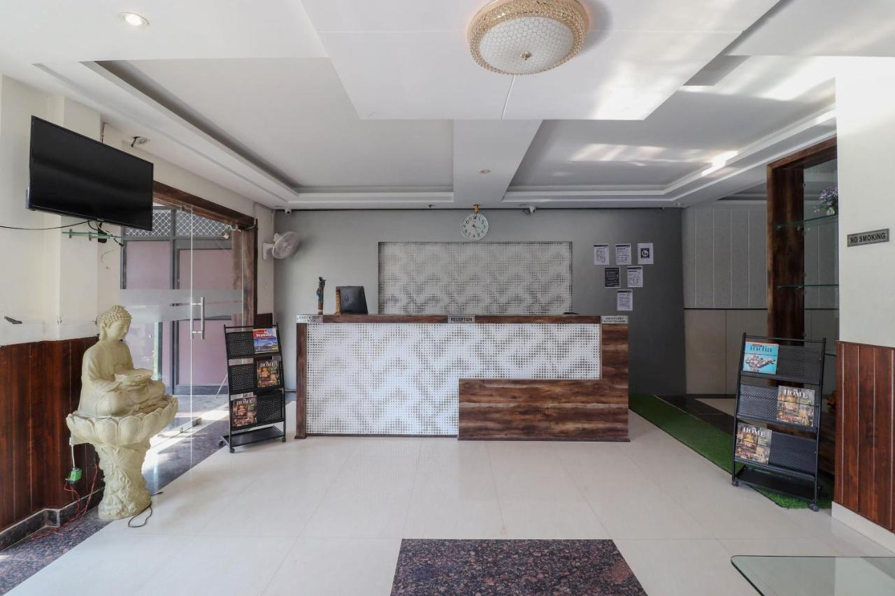 Capital O 76444 Hotel Hill-Top Inn Narendra Nagar Dış mekan fotoğraf